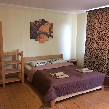 Hotel Bobrovski Yasinya