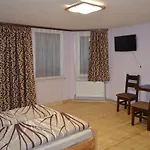 Bobrovski Hotel 3*