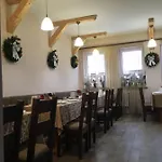 Hotel Bobrovski Yasinya
